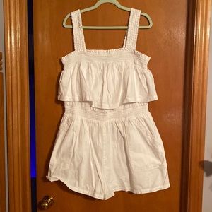 NWT American Eagle XL lined with pockets white romper